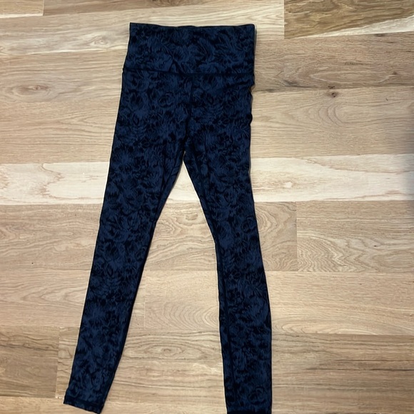 Athleta Elation Textured Tight - Picture 1 of 3